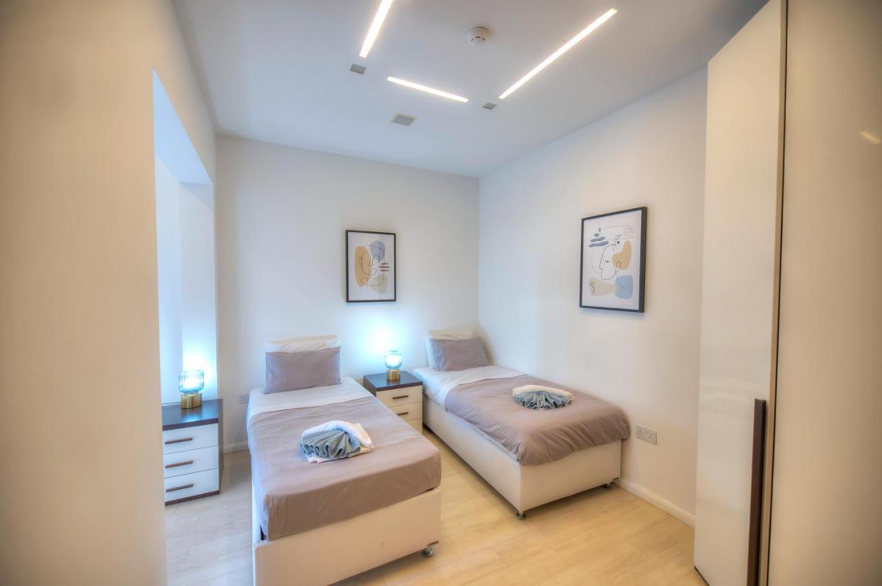 Bright And Spacious 3 Bedroom Apartment With Breathtaking Views - Goslm-5 Sliema Exteriér fotografie
