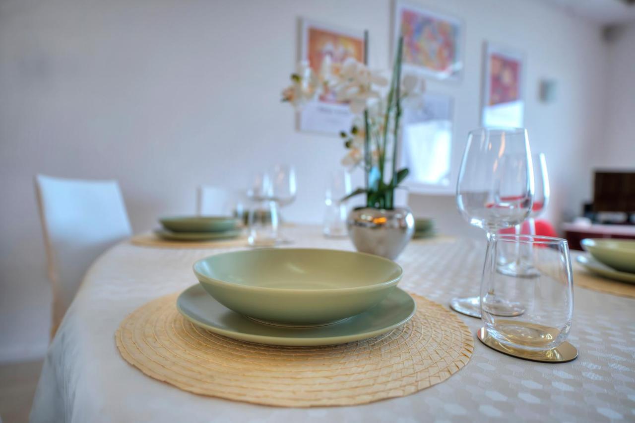 Bright And Spacious 3 Bedroom Apartment With Breathtaking Views - Goslm-5 Sliema Exteriér fotografie
